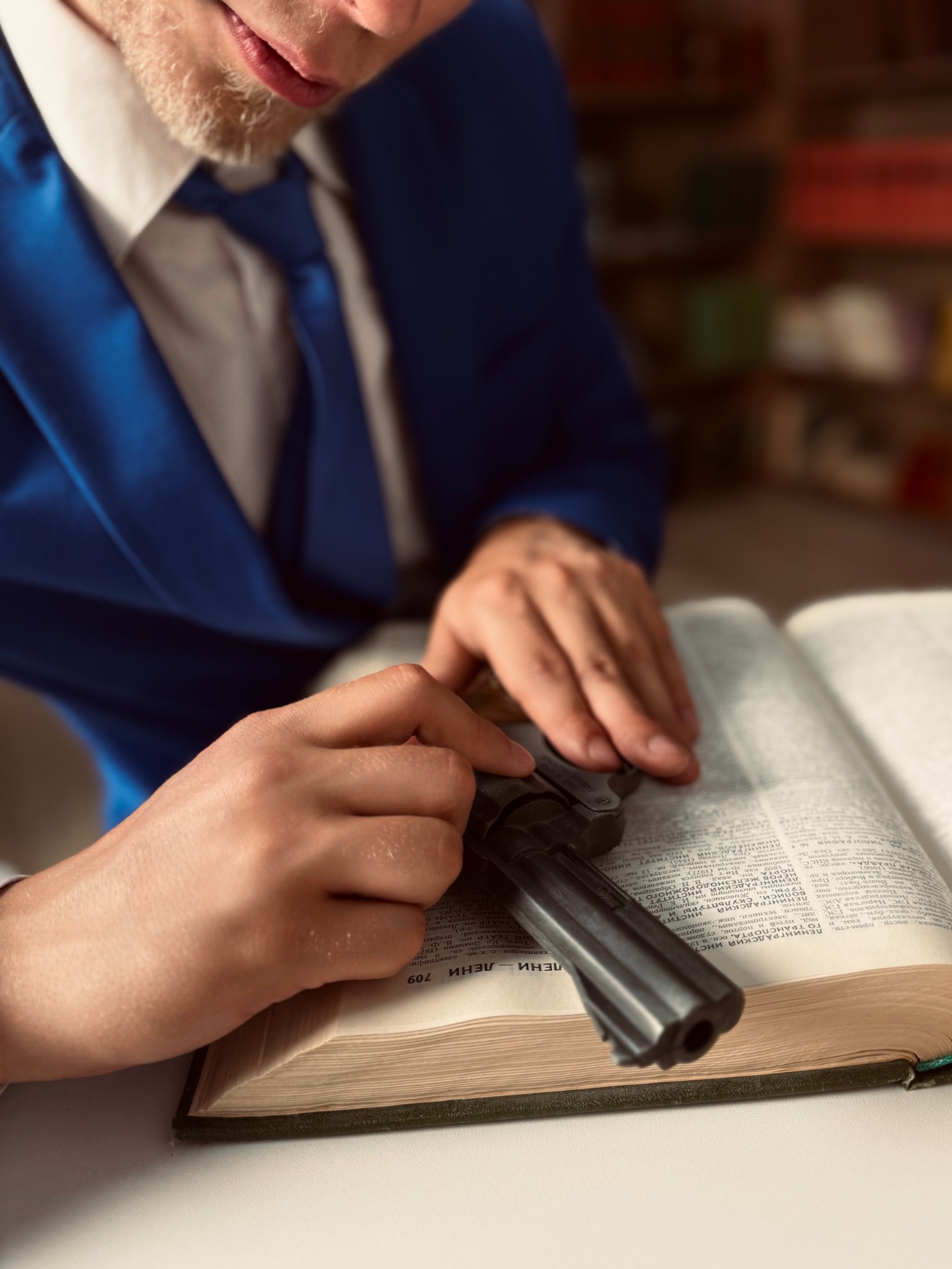 От трех фильмов к роману в трех книгах